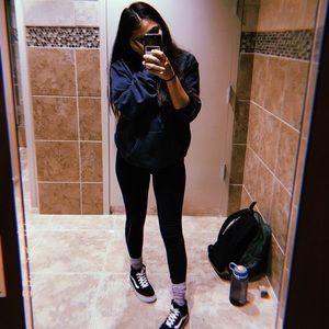 Meet your Posher, Desiree